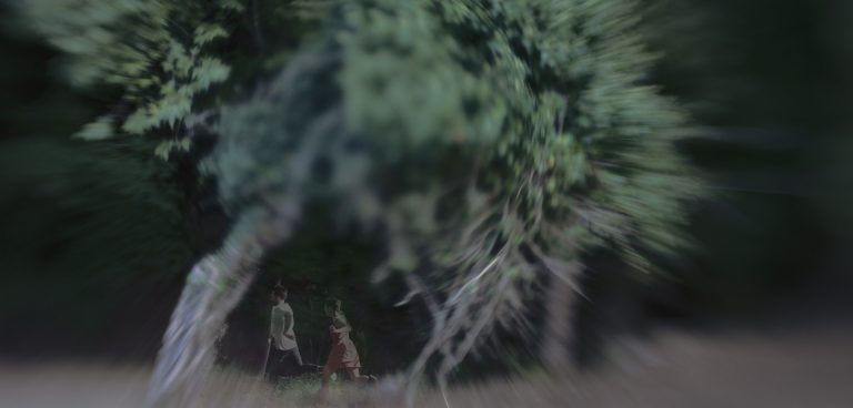 «Childhood Reflections» στο Κέντρο Ελέγχου Τηλεοράσεων