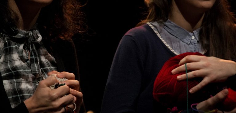 «O Nτέτεκτιβ» στο θέατρο Skrow