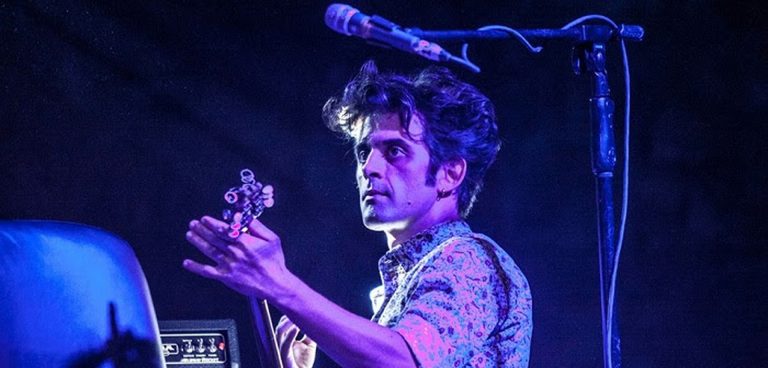 «Πέτρος Μάλαμας live» στο Γυάλινο Μουσικό Θέατρο – Up Stage