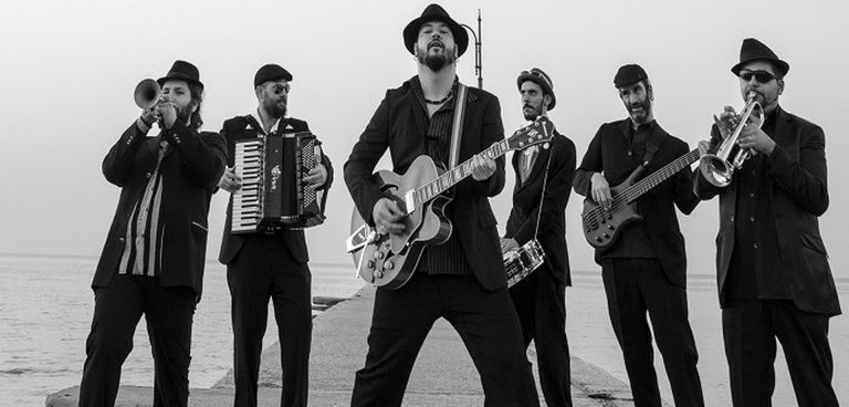 BAiLdSA - Balkan Express (Ride the Train) στο Tiki Bar