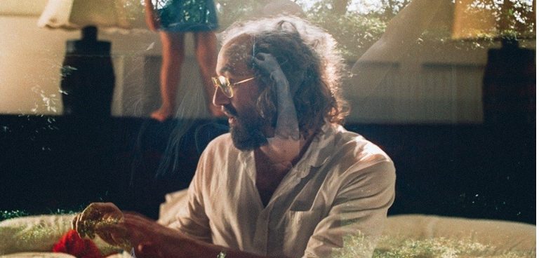Phosphorescent