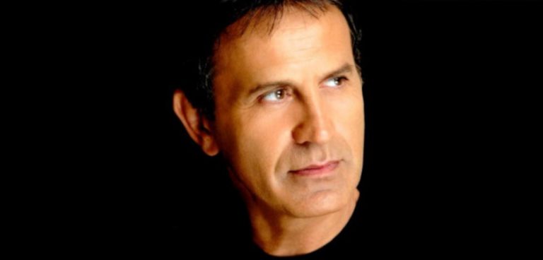 Γιώργος Νταλάρας