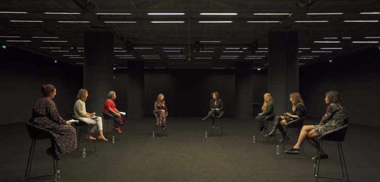 8 Γυναίκες συζητούν: Πατριαρχία, Σεξισμός και έμφυλη βία στην ελληνική κοινωνία