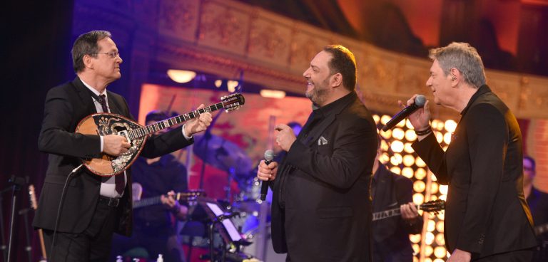 Σπίτι με το MEGA -Διονυσίου