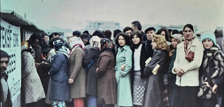 Waste/d Pavilion, επεισόδιο 1