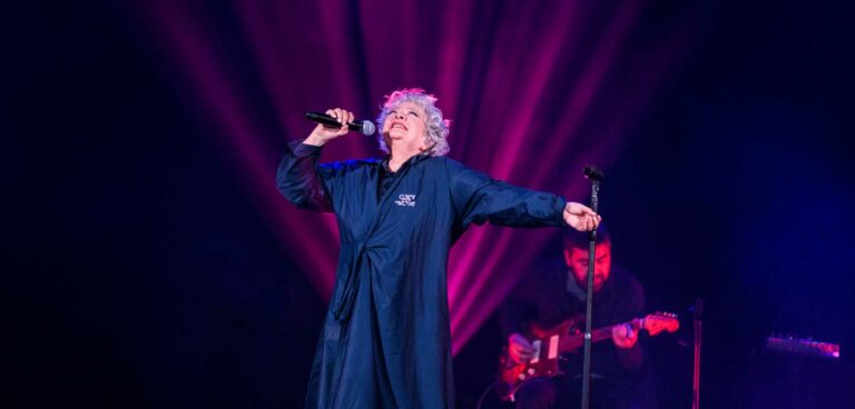 ΤΑΝΙΑ ΤΣΑΝΑΚΛΙΔΟΥ - ΤΟ ΜΑΓΙΚΟ ΚΟΥΤΙ περιοδεία