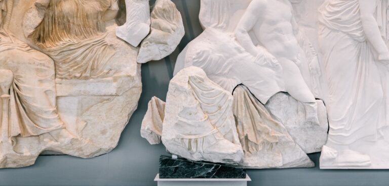 Αποδόθηκε το θραύσμα Fagan του Παρθενώνα στο Μουσείο της Ακρόπολης από το Μουσείο Antonino Salinas