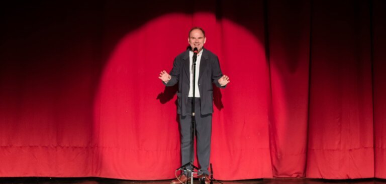 Το όνειρο ενός γελοίου Γιώργος Κουτλής (